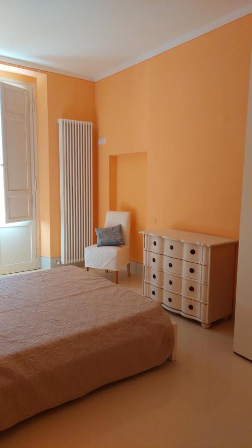 La Casa Del Mago Camere E Appartamenti Pissignano Exteriör bild
