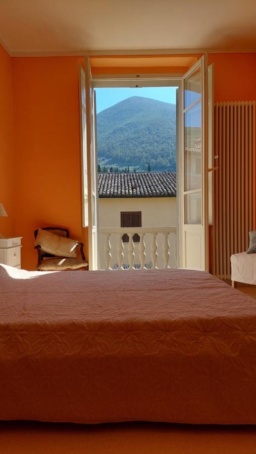La Casa Del Mago Camere E Appartamenti Pissignano Exteriör bild