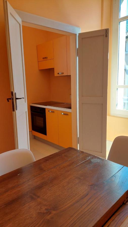 La Casa Del Mago Camere E Appartamenti Pissignano Exteriör bild